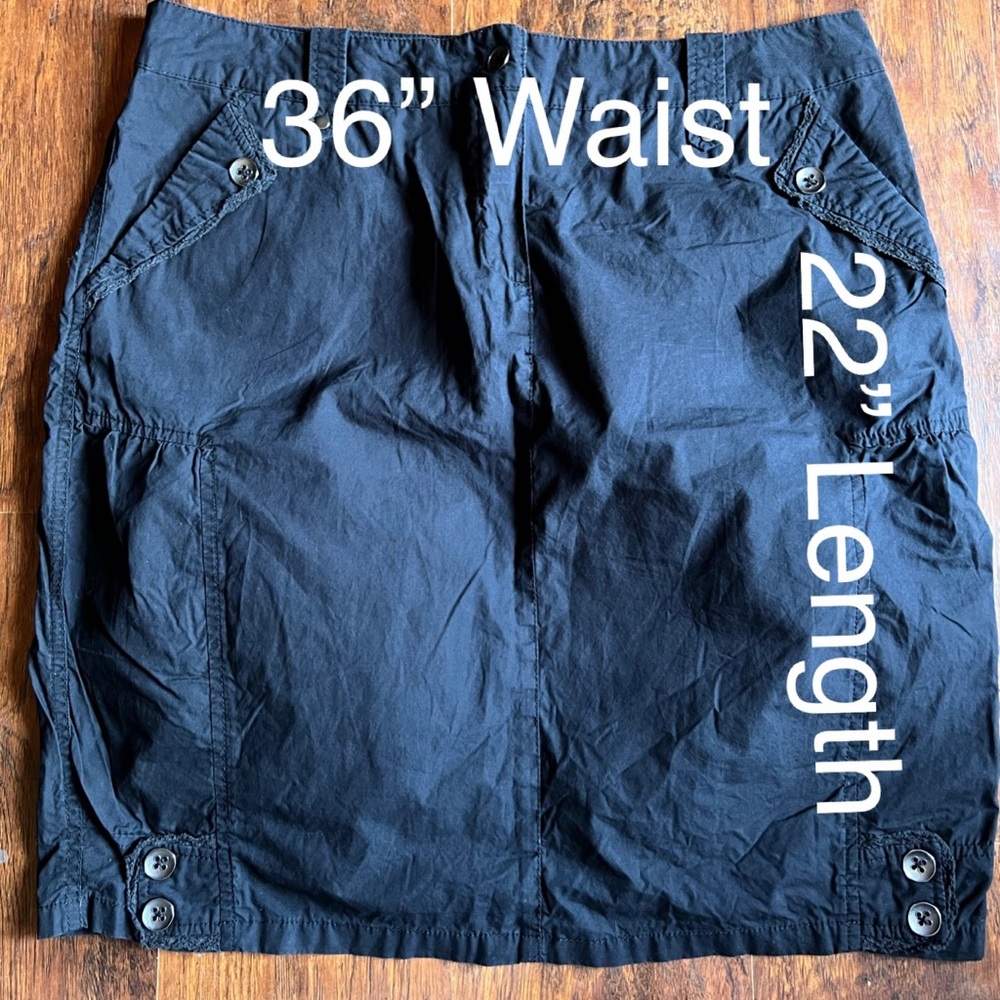 ❤️ Ladies Black Skirt - Size 14